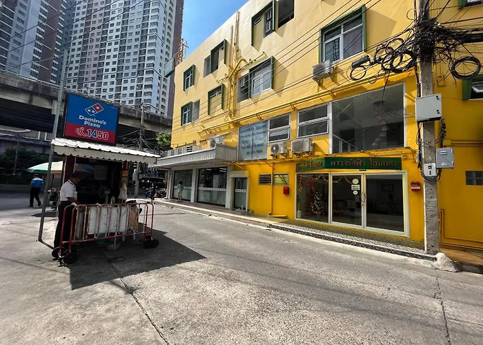 Dao Jaras Fah Hometel ดาวจรัสฟ้าโฮมเทล 酒店